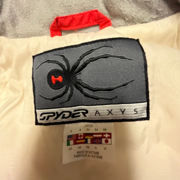 Ladies Spyder Ski Coat - Picture 4 of 5